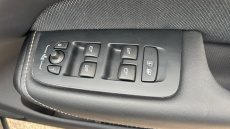 Volvo XC60 2.0 B5P Plus Black Edition 5dr AWD Geartronic Petrol Estate